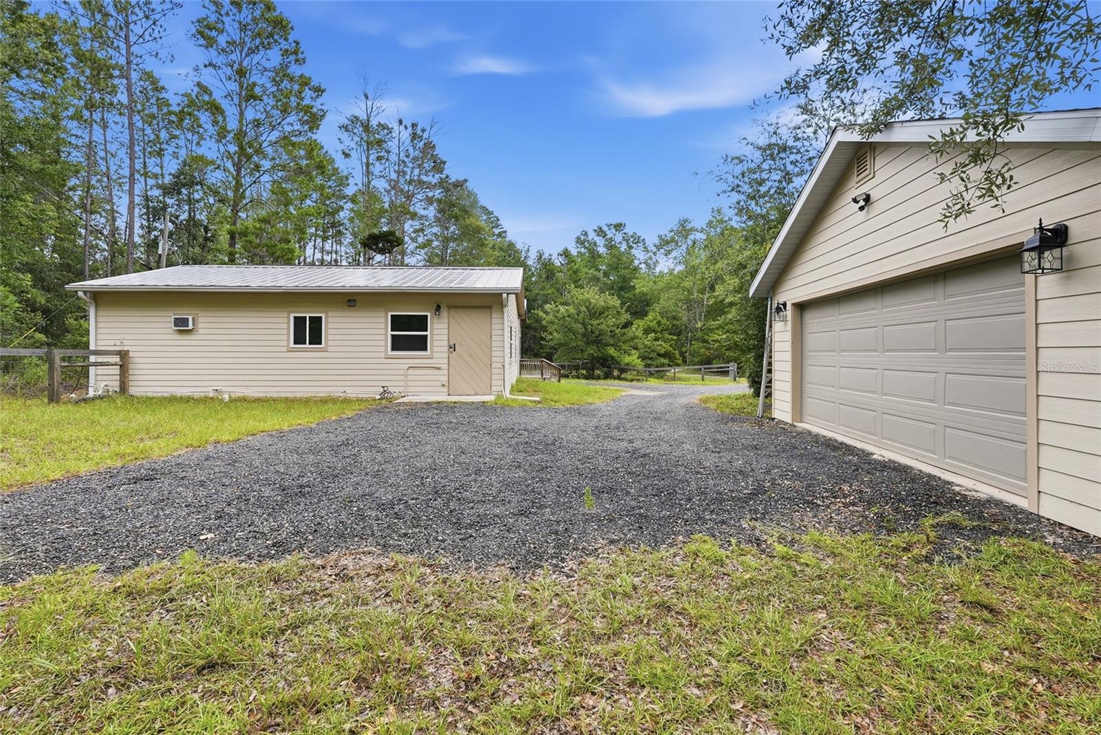 SPRING RIDGE - Residential