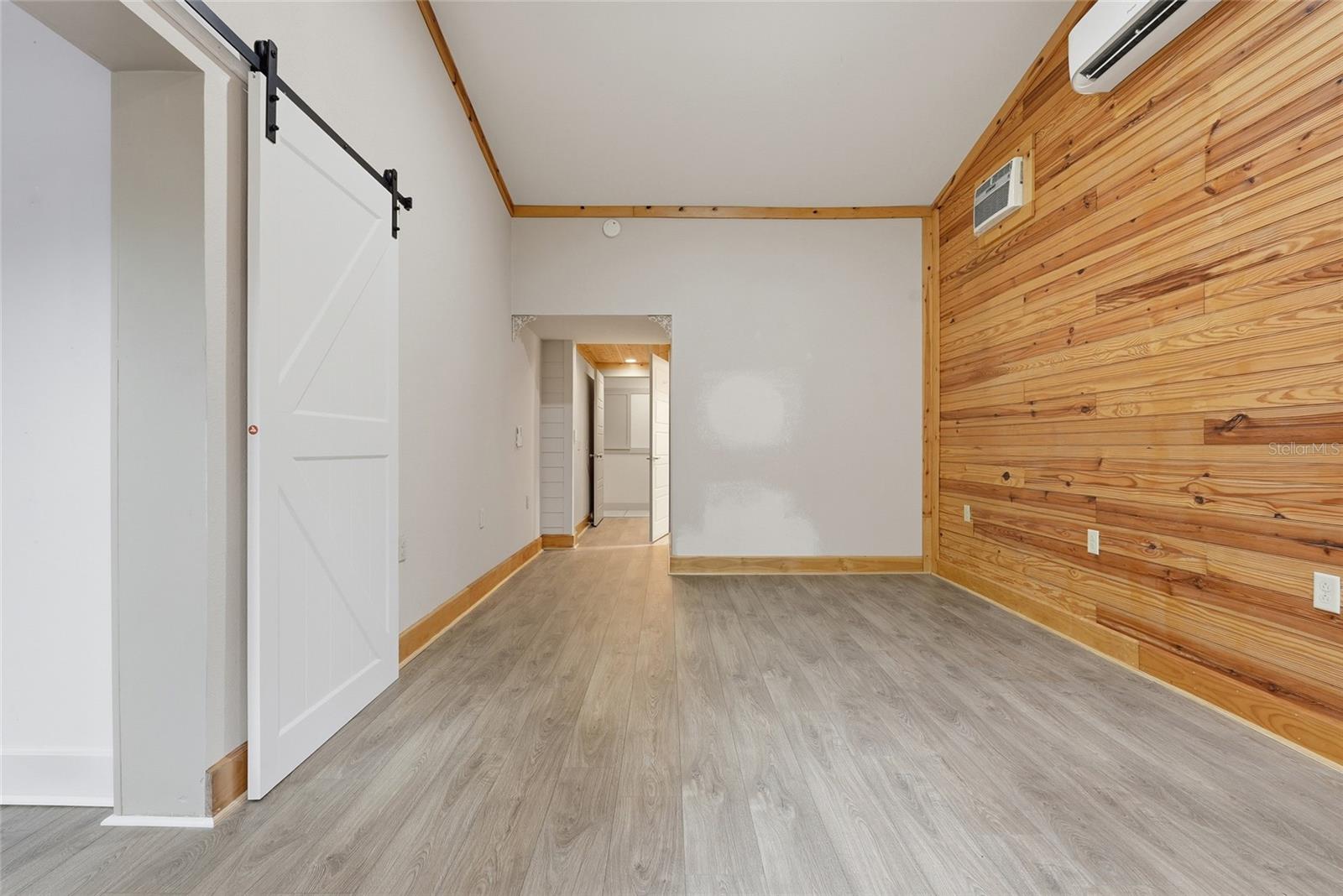 SPRING RIDGE - Residential
