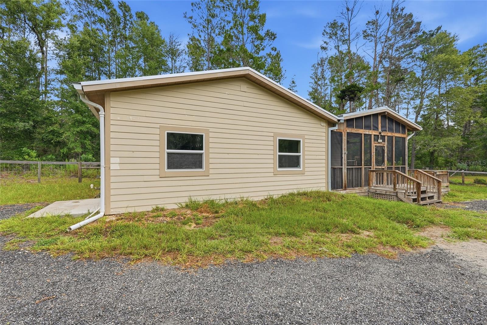 SPRING RIDGE - Residential