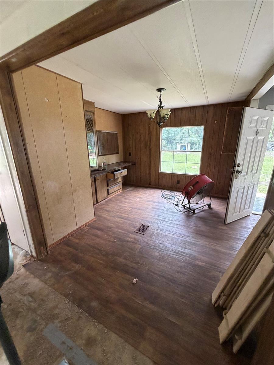 EUREKA FOREST CAMPSITES SEC 01 - Residential