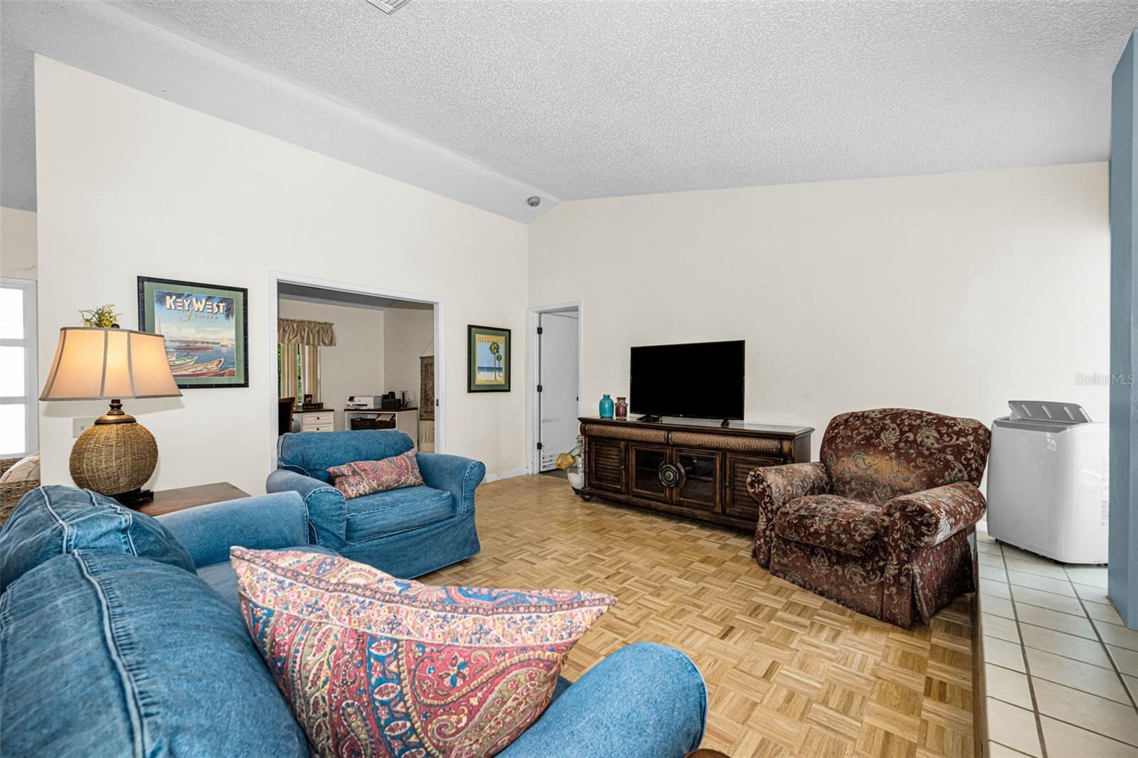 GLENWOOD GULF TRACE - Residential