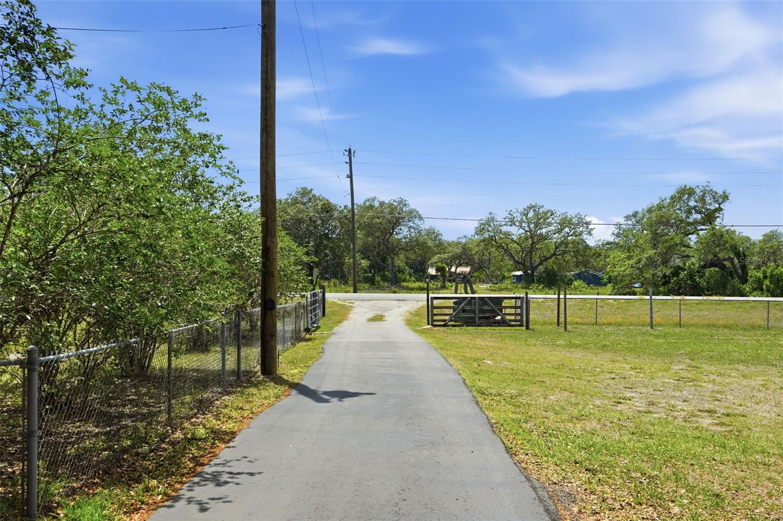 JEAN VAN FARMS - Residential Income