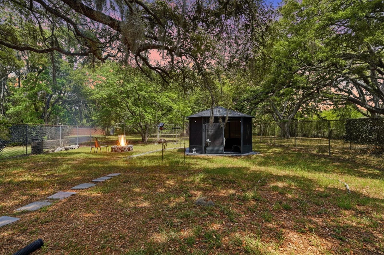 JEAN VAN FARMS - Residential Income