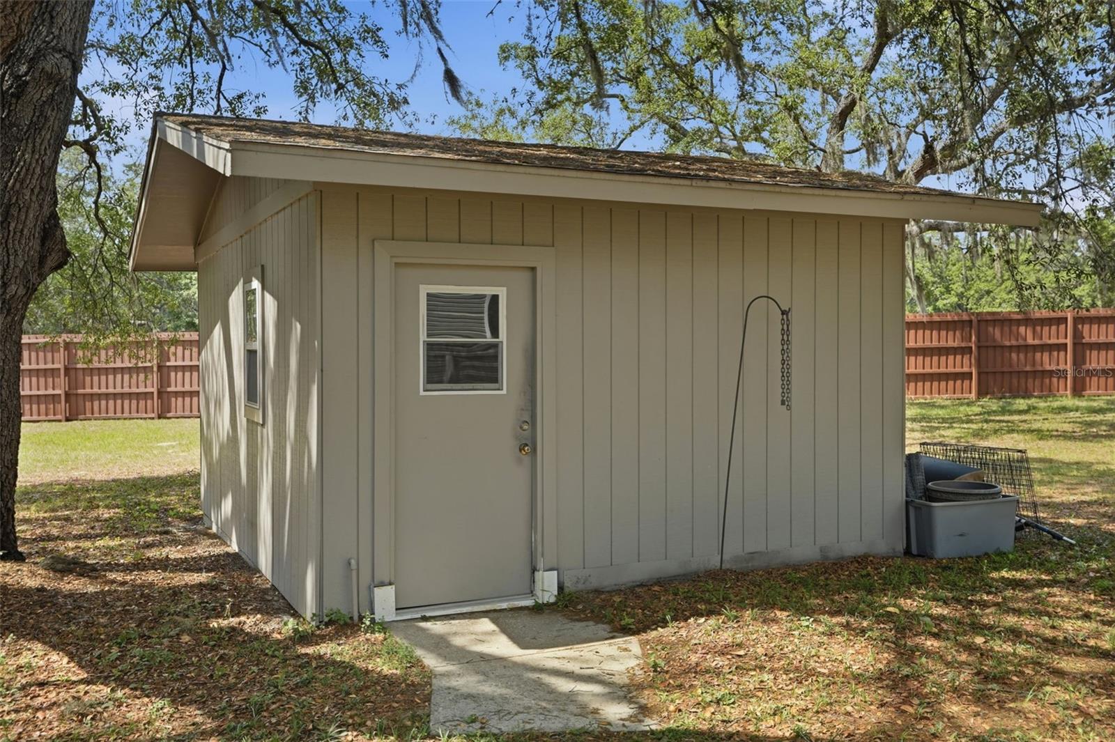 JEAN VAN FARMS - Residential Income