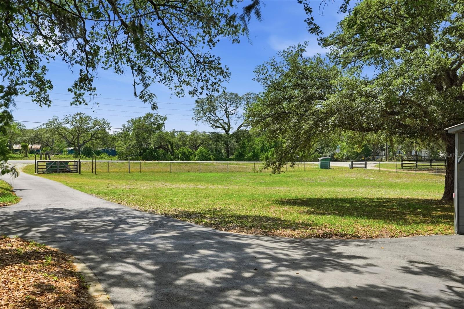 JEAN VAN FARMS - Residential Income