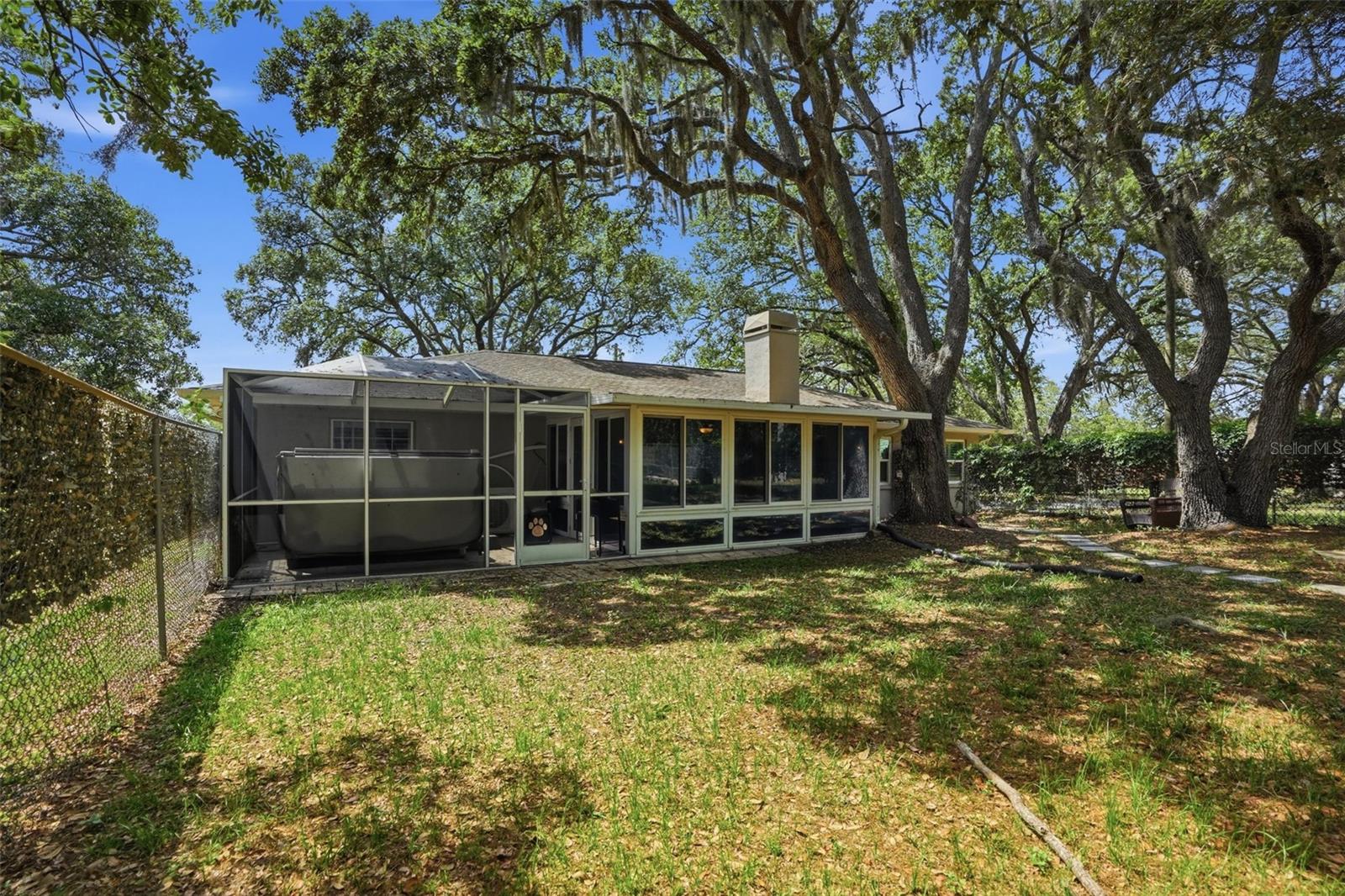 JEAN VAN FARMS - Residential Income