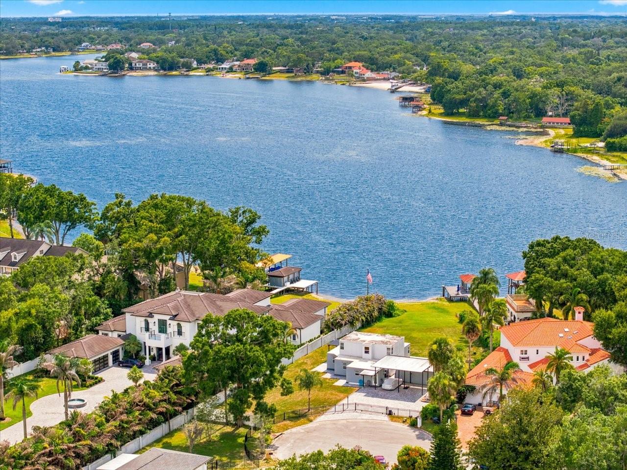 LAKE CARROLL - Residential