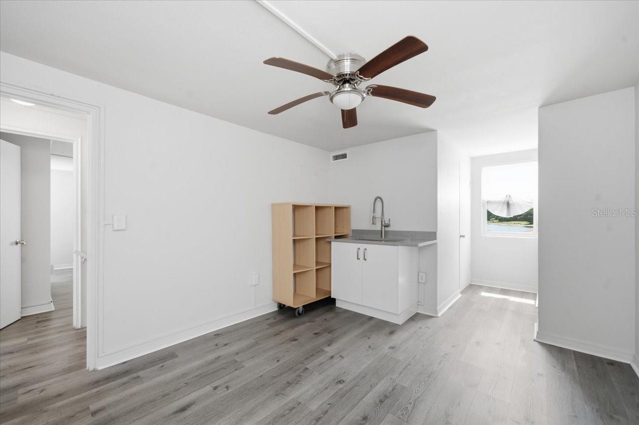 LAKE CARROLL - Residential