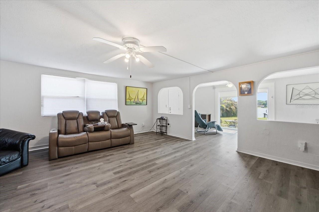 LAKE CARROLL - Residential