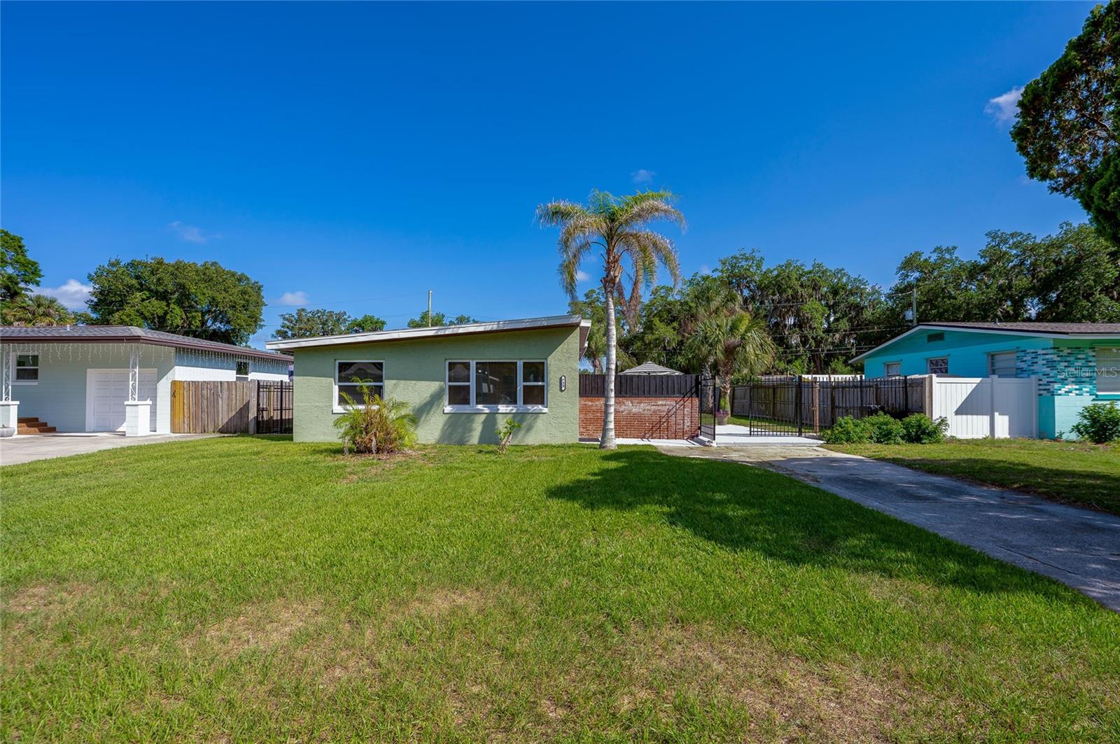GOLFVIEW SEC 01 - Residential
