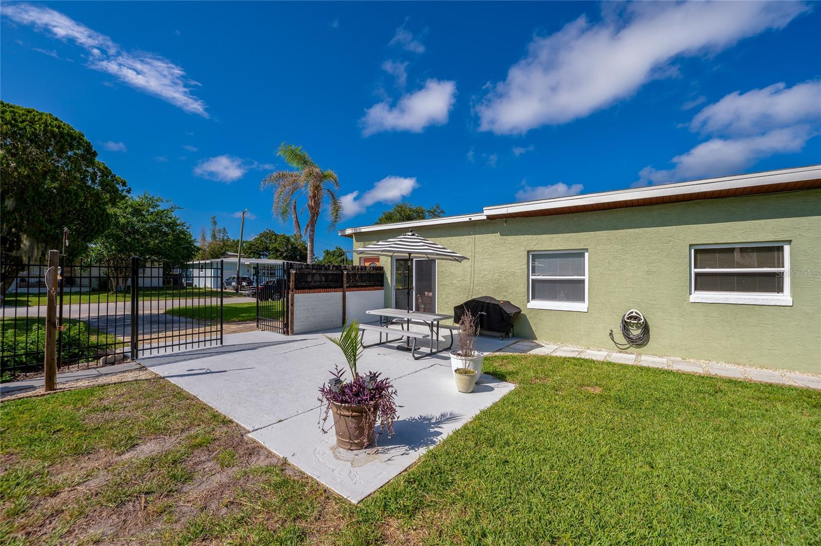 GOLFVIEW SEC 01 - Residential