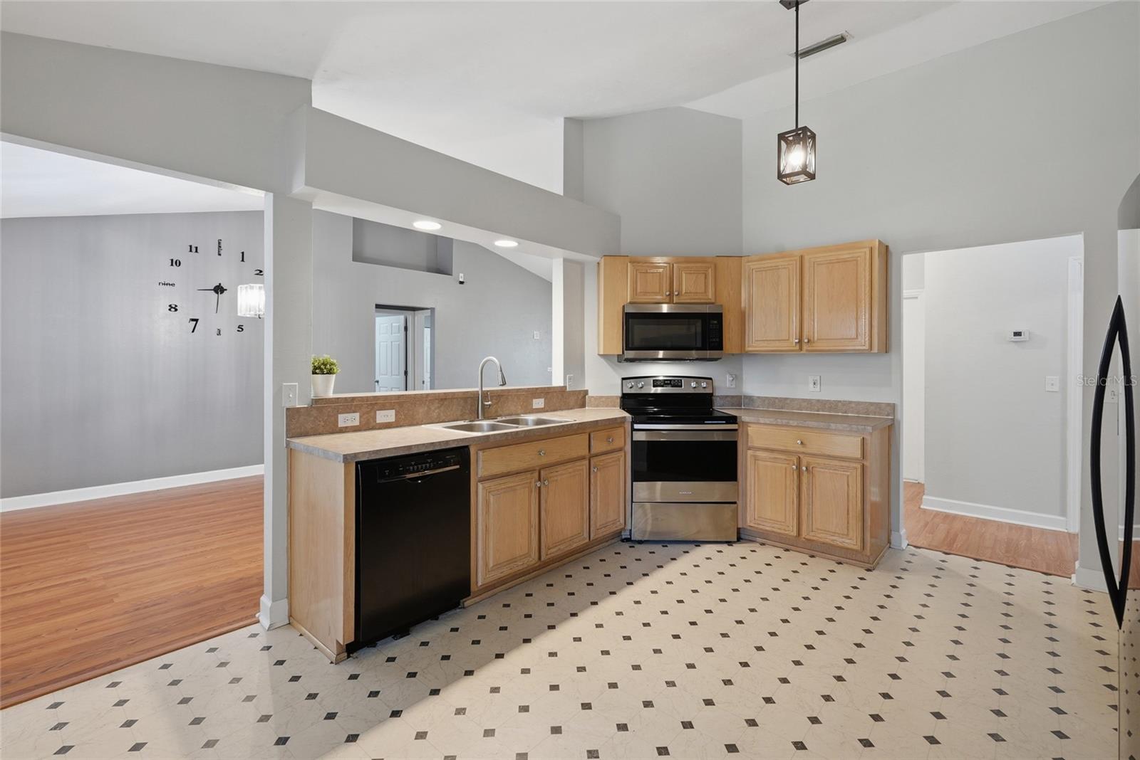 CAPRI CLUSTER PH 4 - Residential