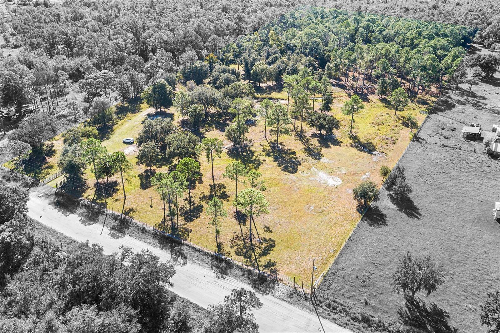 OAKRIDGE ESTATES - Land