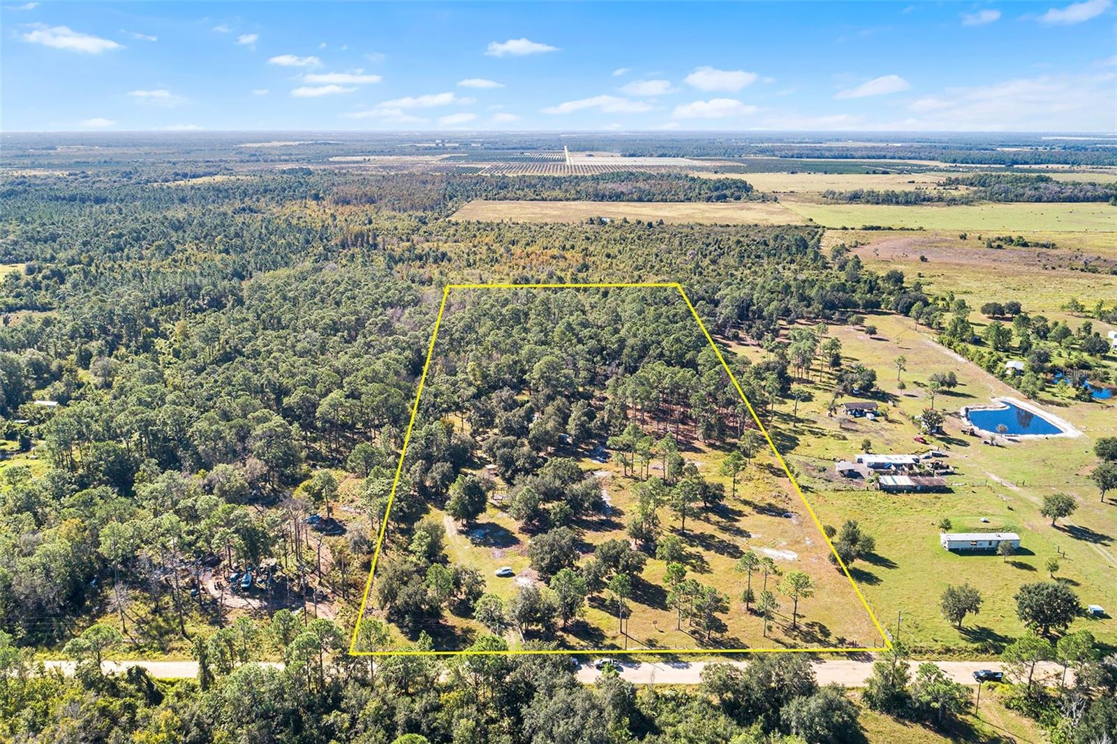 OAKRIDGE ESTATES - Land