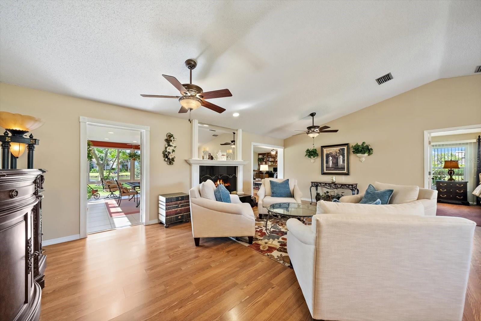 GULF GATE EAST - Residential