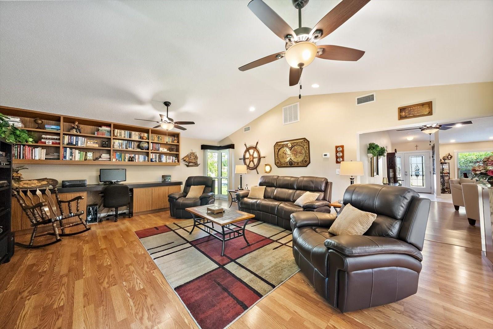 GULF GATE EAST - Residential