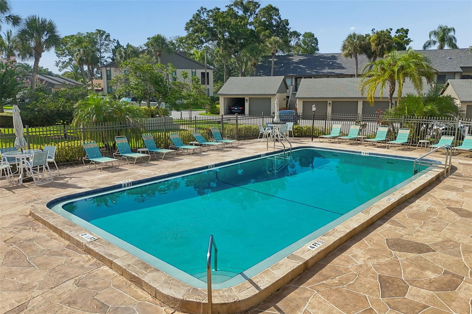 EAGLES GLEN CONDO - Residential