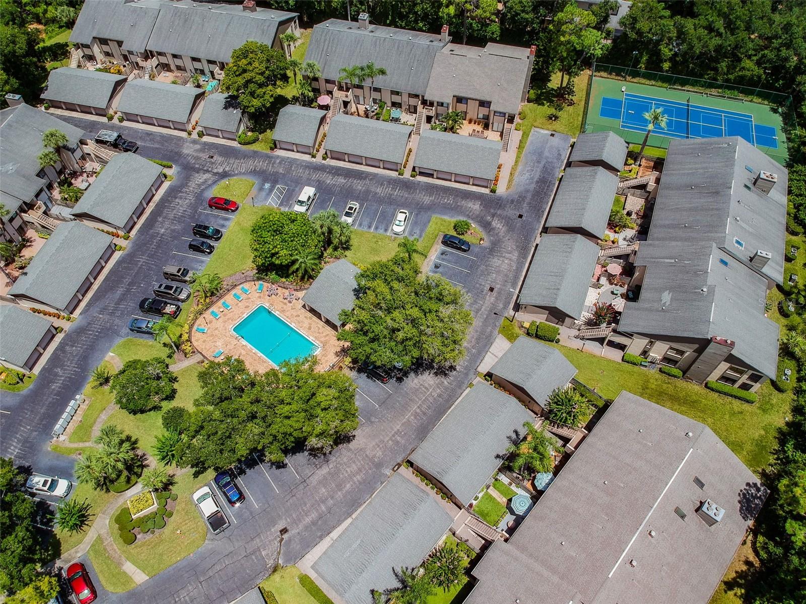 EAGLES GLEN CONDO - Residential