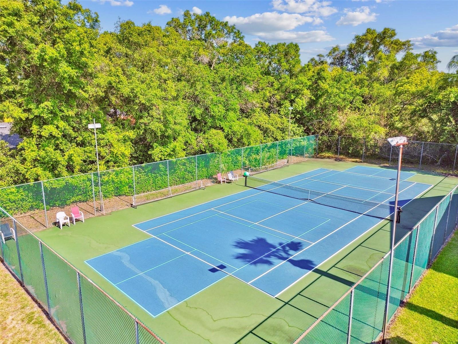 EAGLES GLEN CONDO - Residential