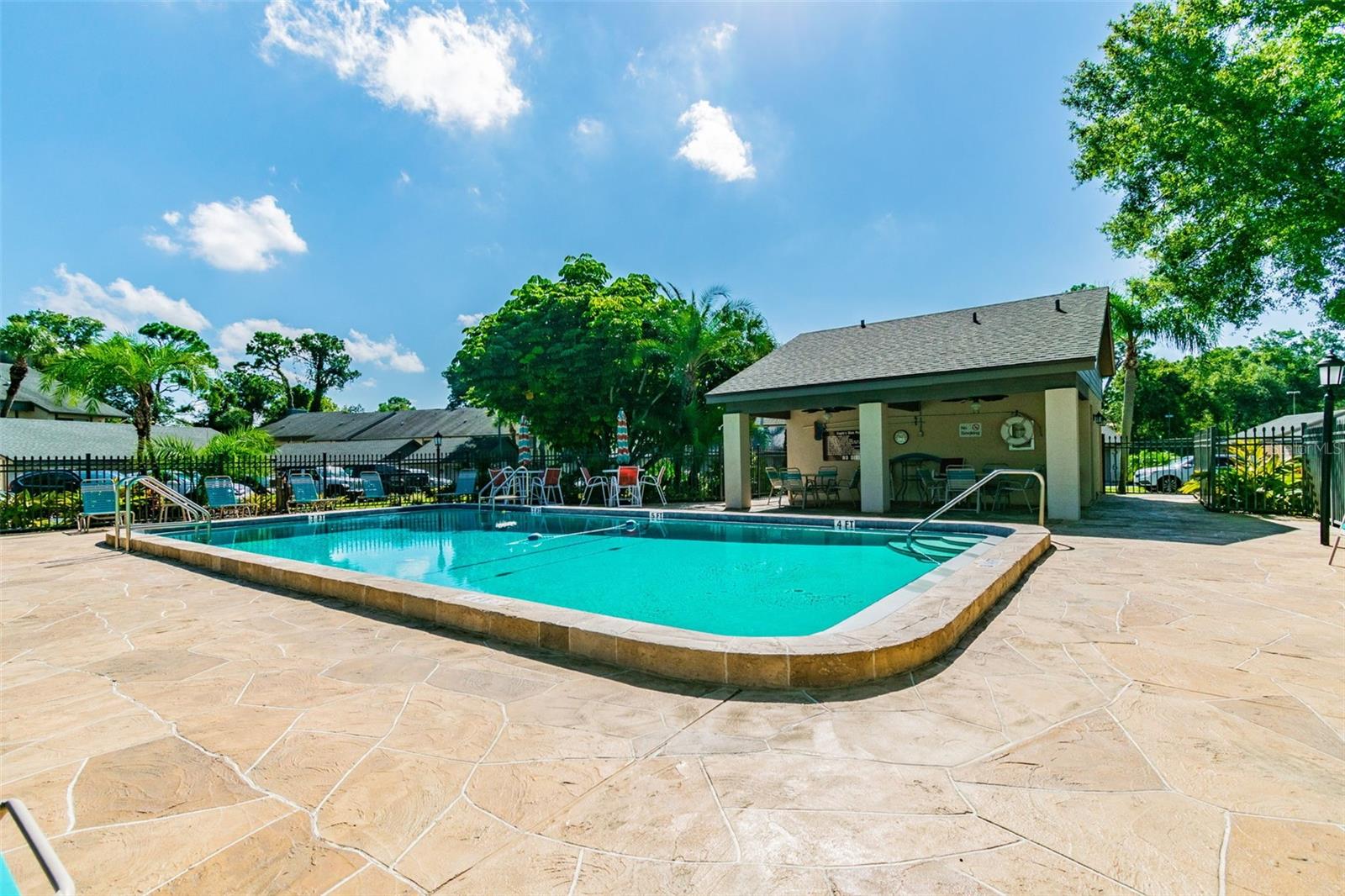 EAGLES GLEN CONDO - Residential