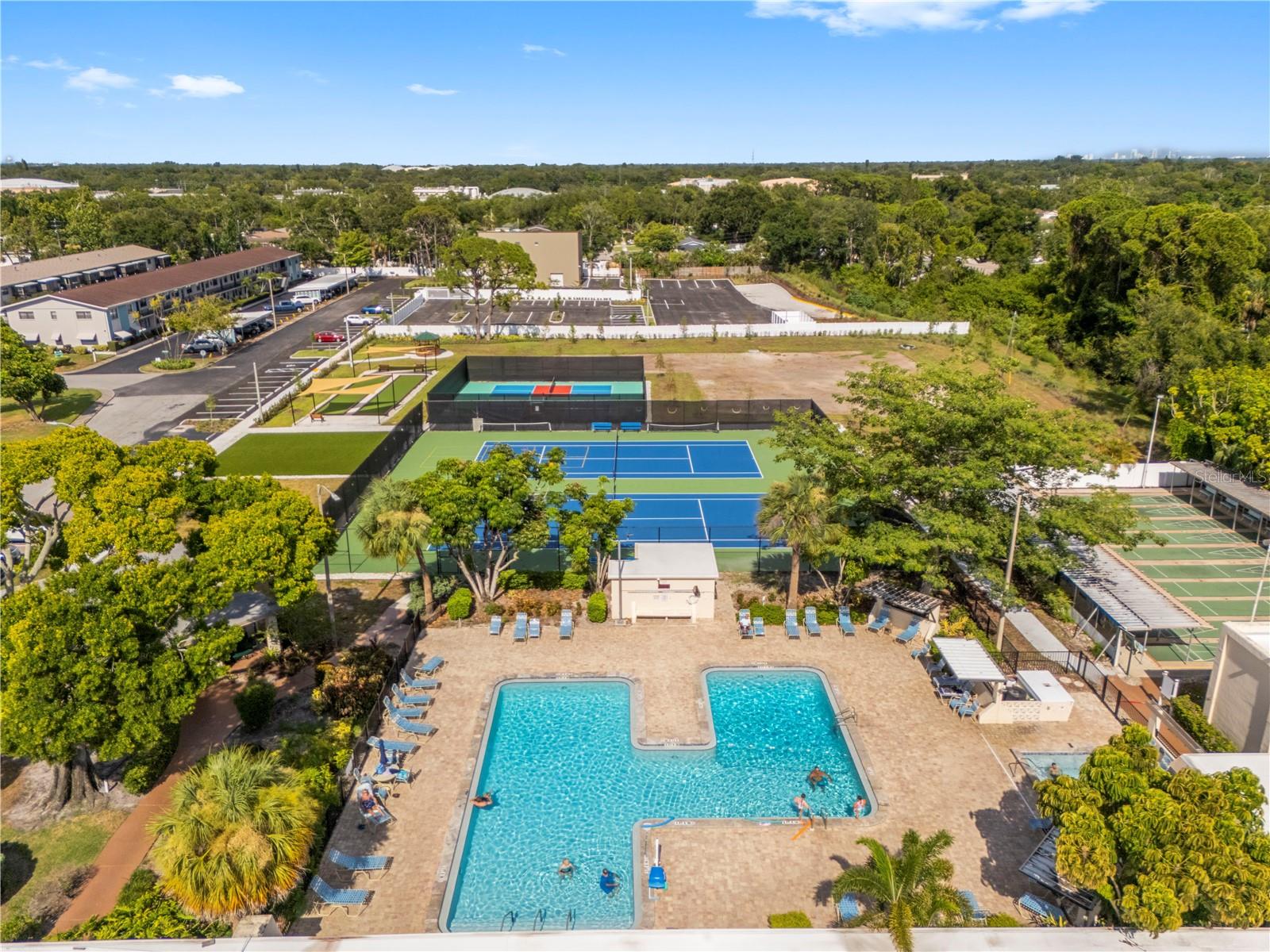 TERRACE PARK OF FIVE TOWNS - Residential