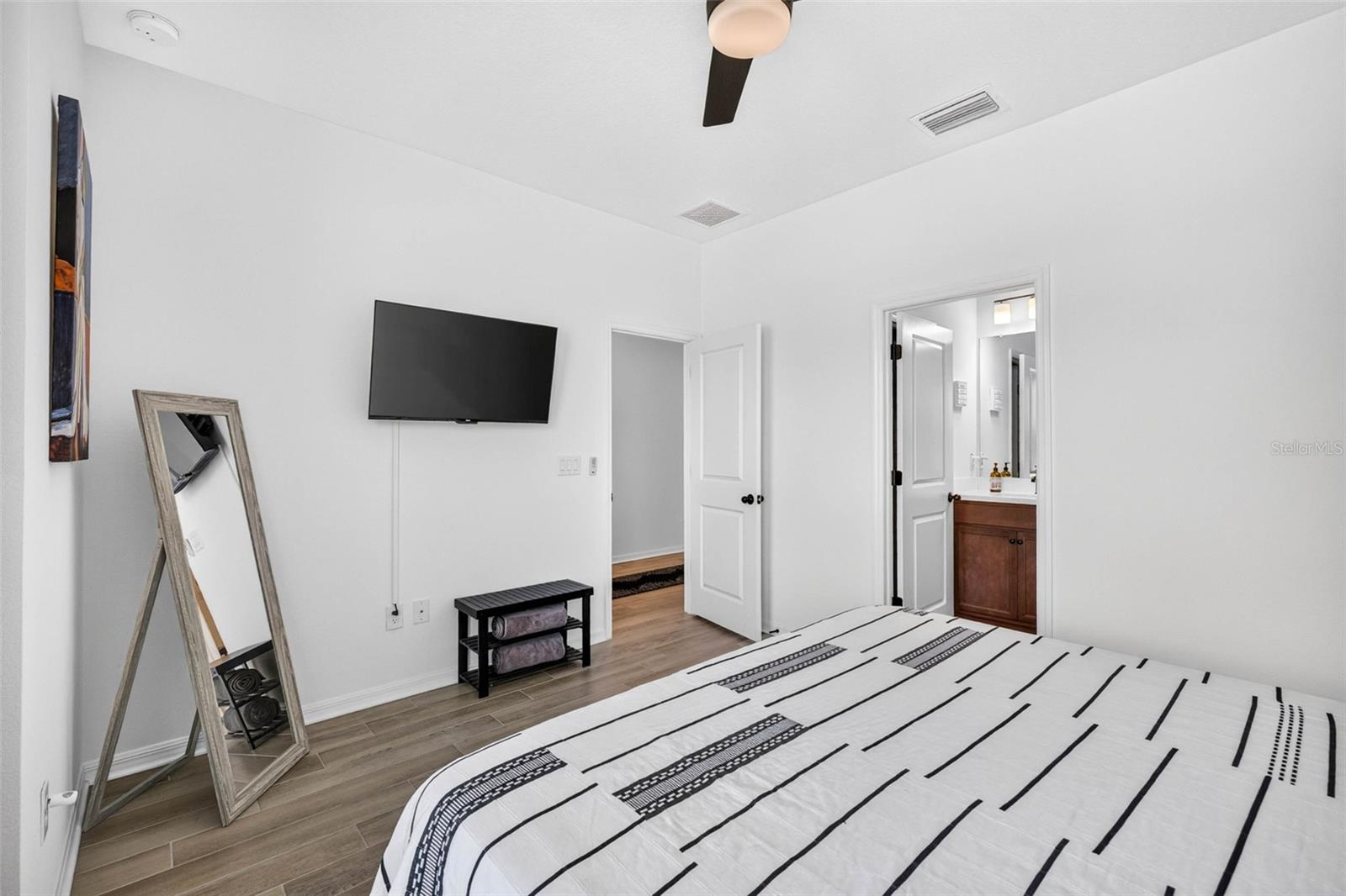 LAKESIDE PH 3 - Residential
