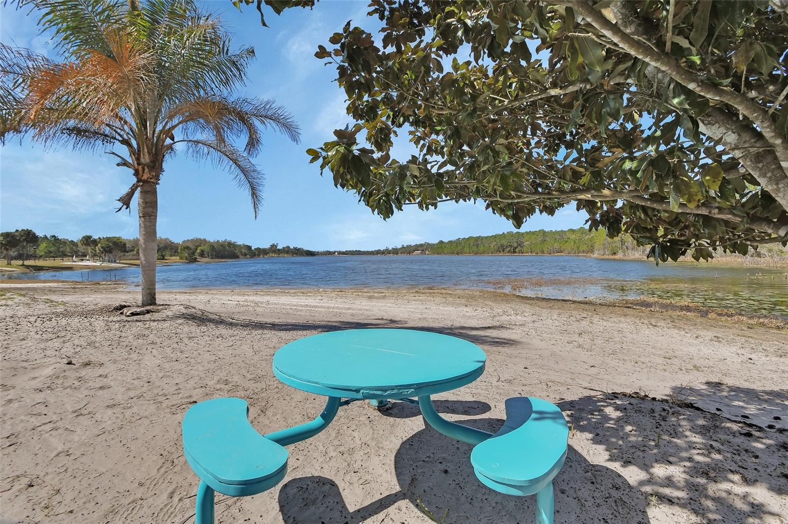 LAKE WINONA - Residential