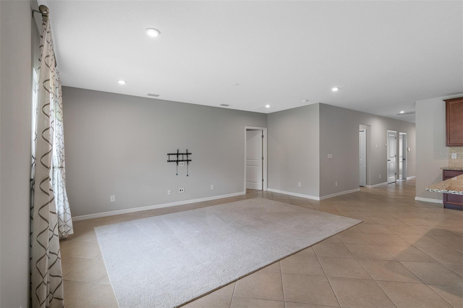 SUMMERWOODS PH IA - Residential Lease