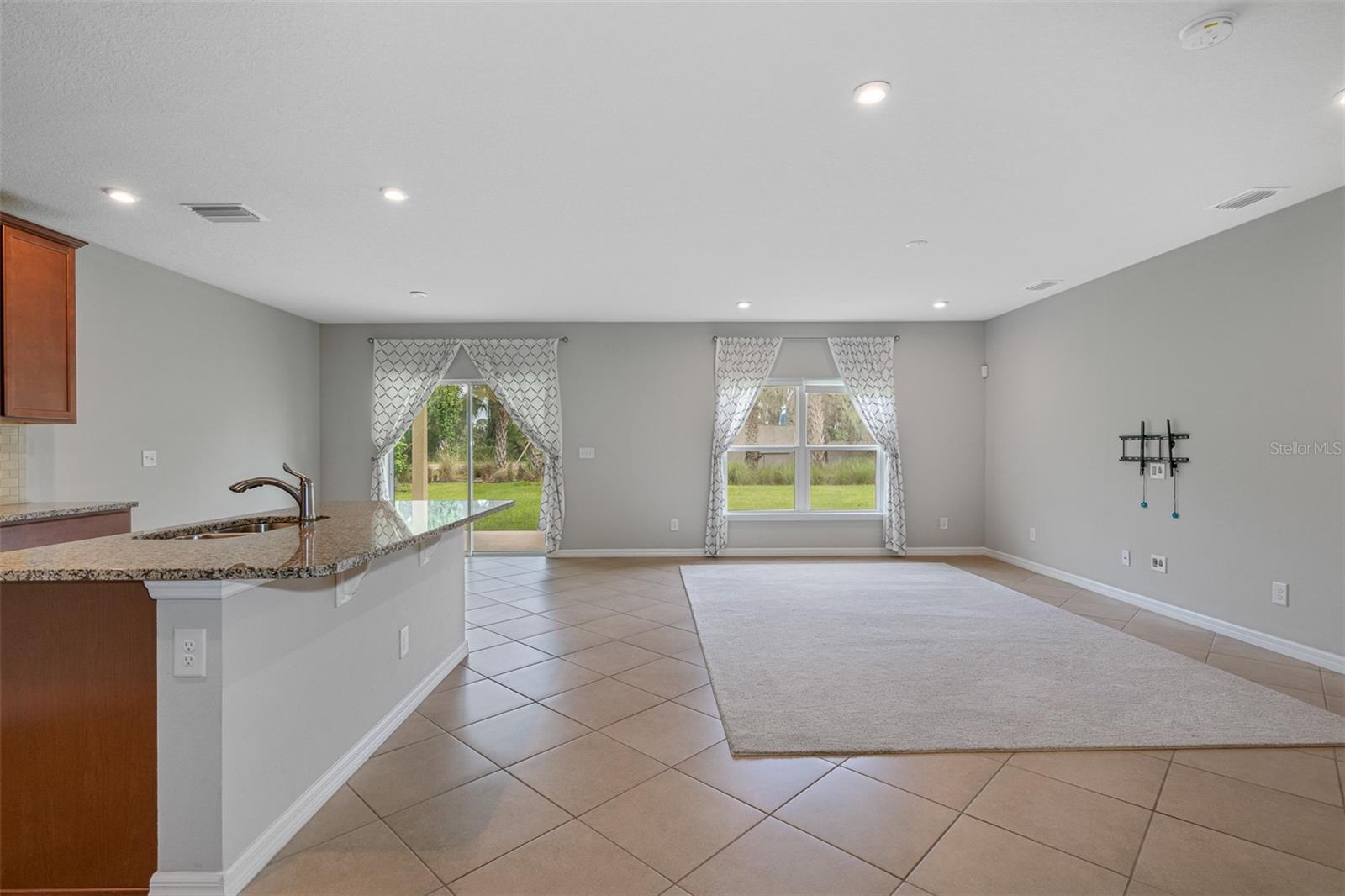 SUMMERWOODS PH IA - Residential Lease