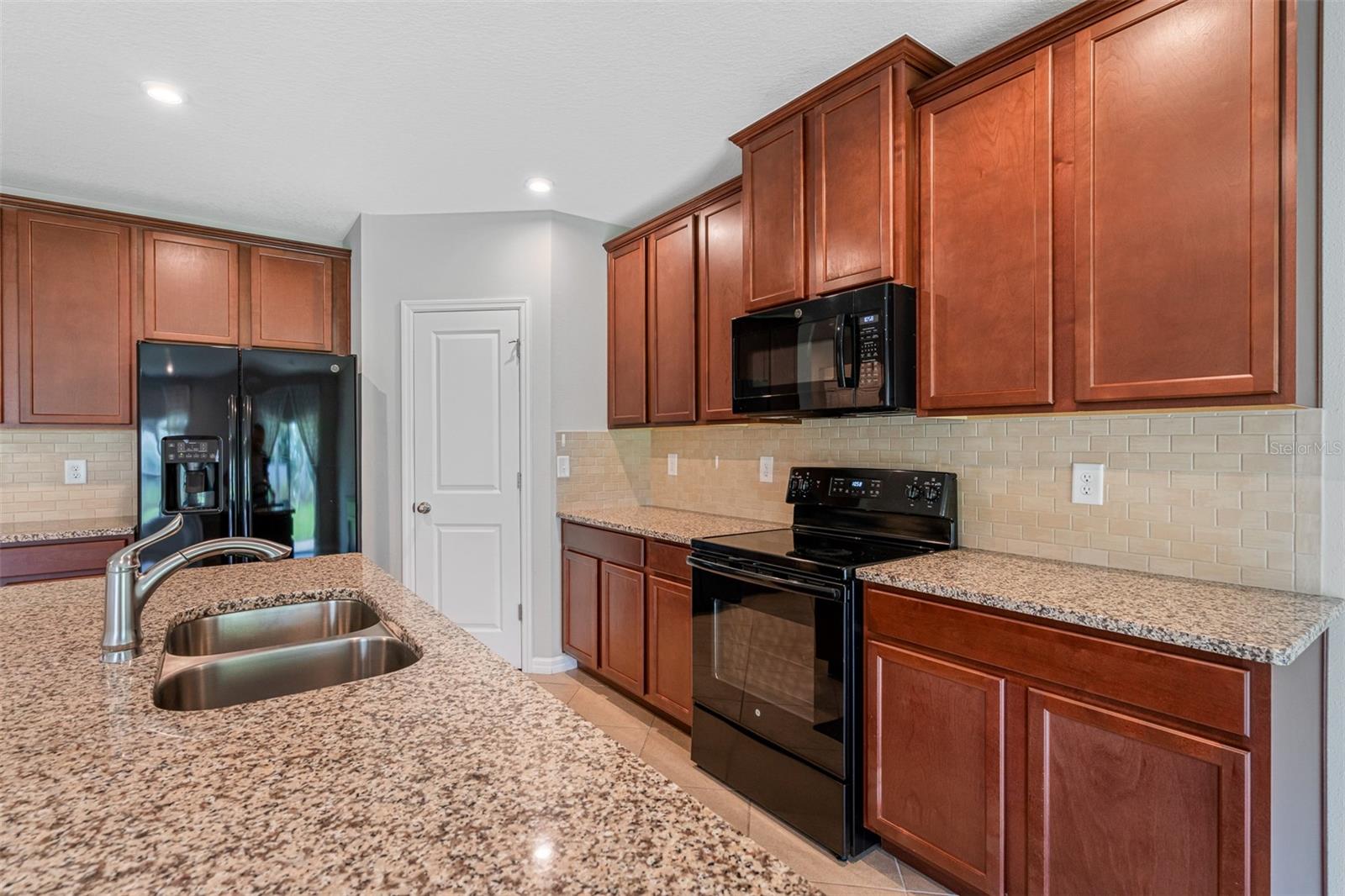 SUMMERWOODS PH IA - Residential Lease