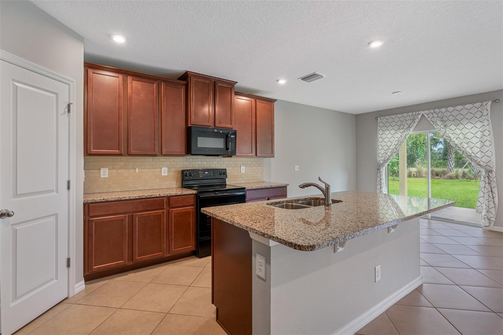SUMMERWOODS PH IA - Residential Lease