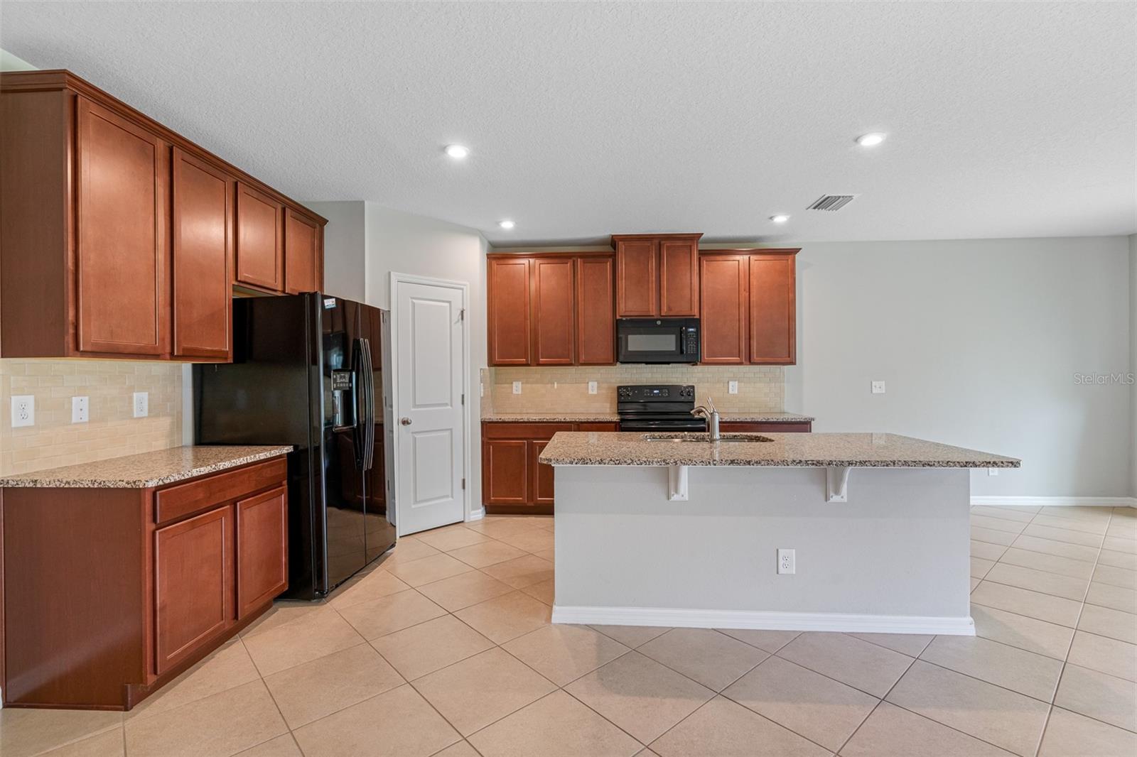 SUMMERWOODS PH IA - Residential Lease