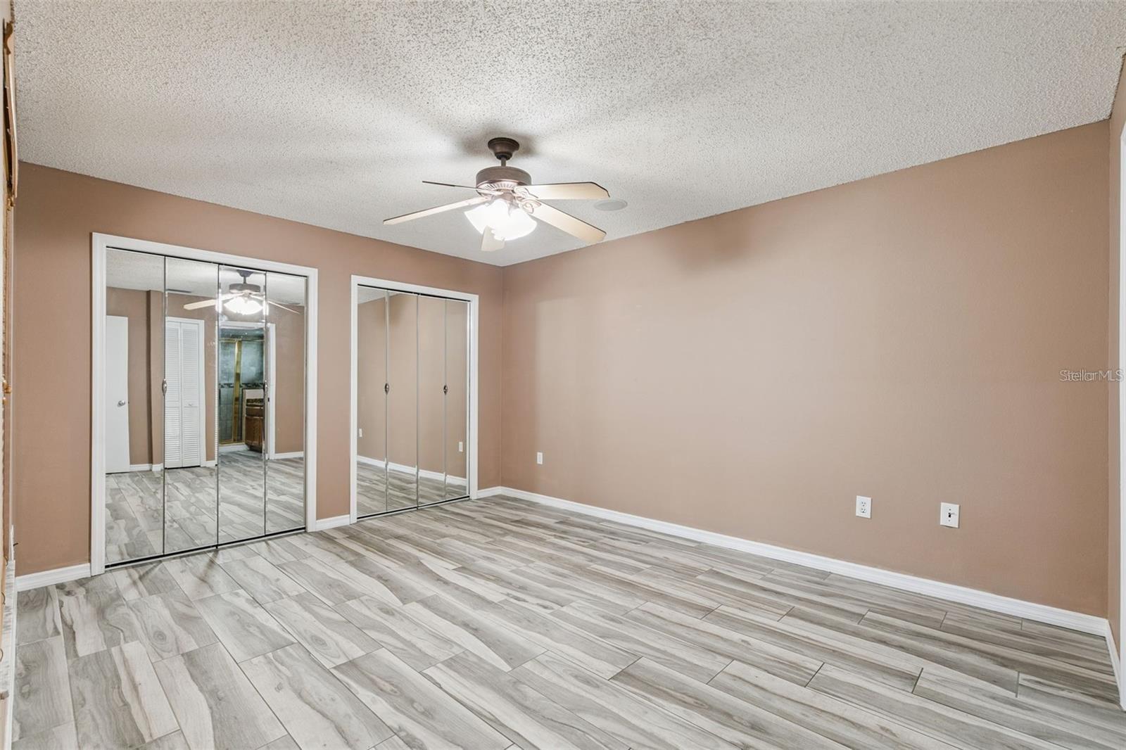 CHARLESTON SQUARE - Residential Lease