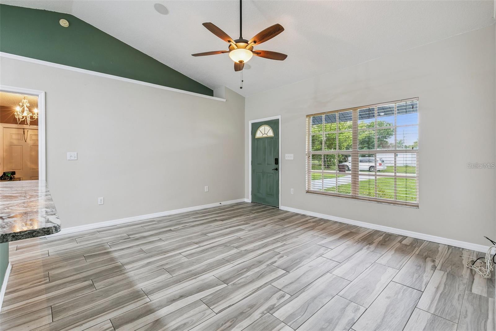 CHARLESTON SQUARE - Residential Lease