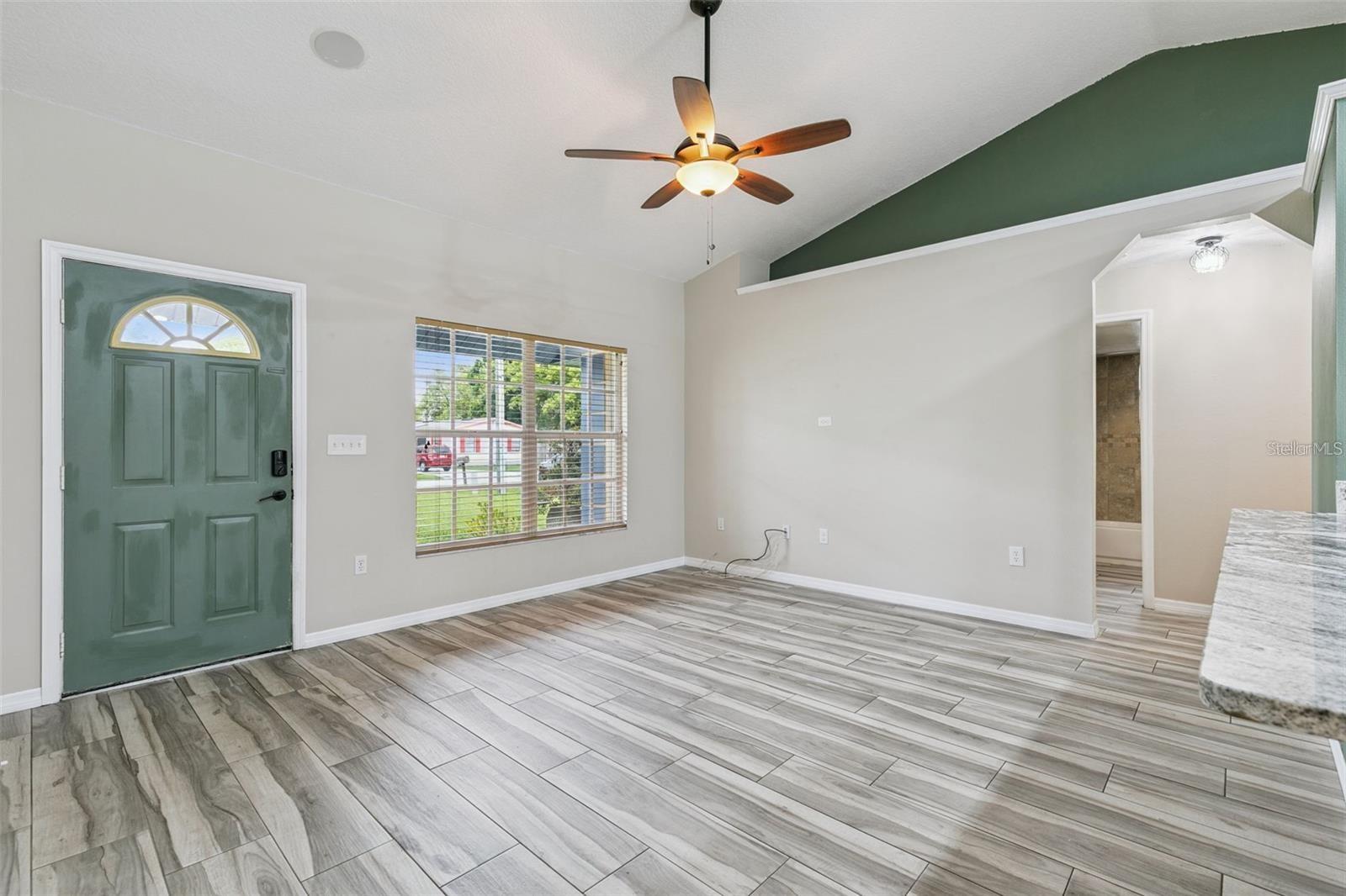 CHARLESTON SQUARE - Residential Lease