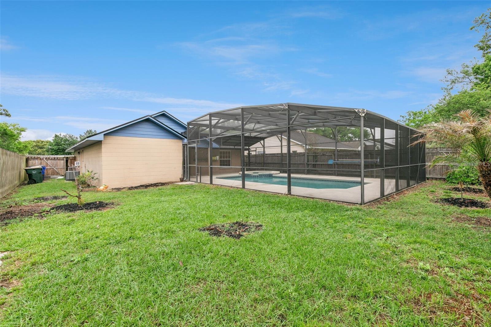 CHARLESTON SQUARE - Residential Lease
