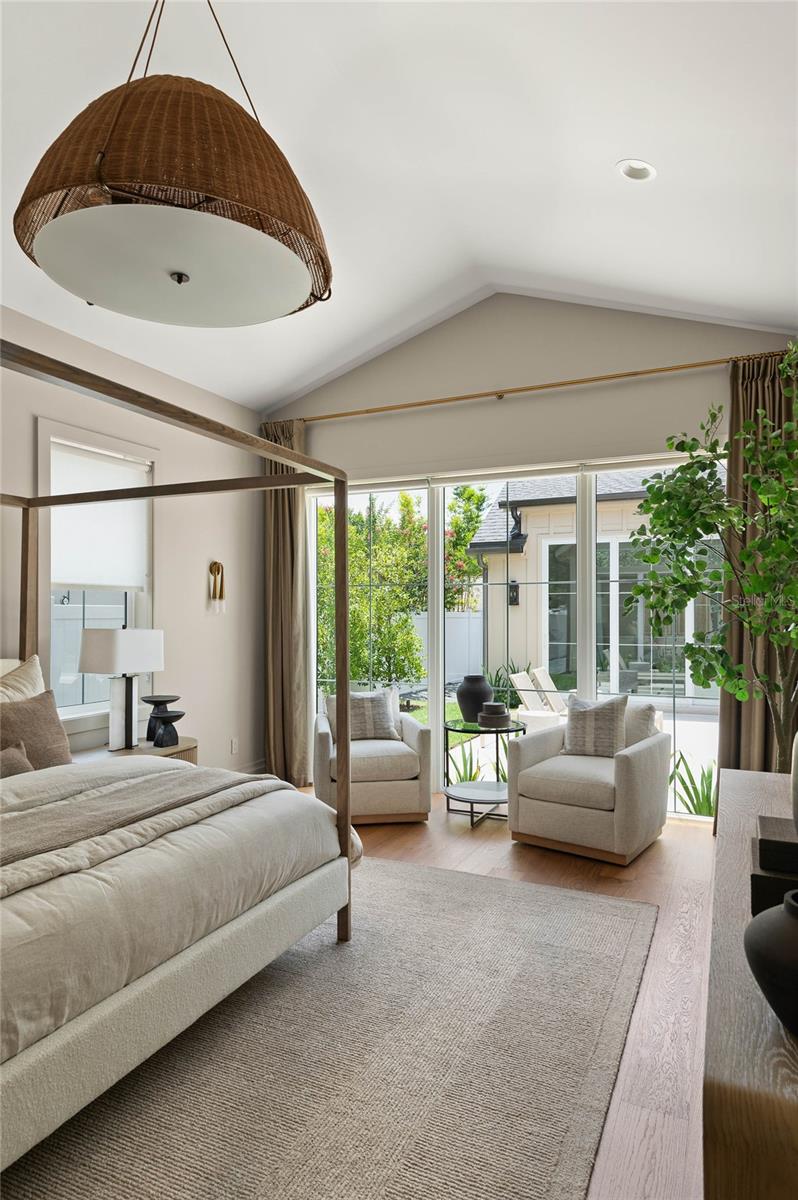 BEVERLY SHORES - Residential