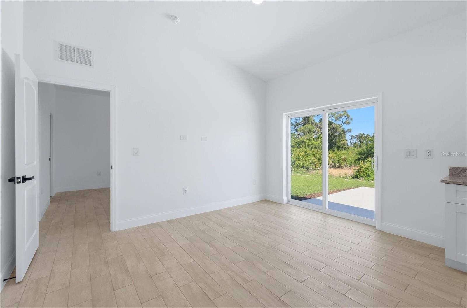 ROTONDA SANDS - Residential