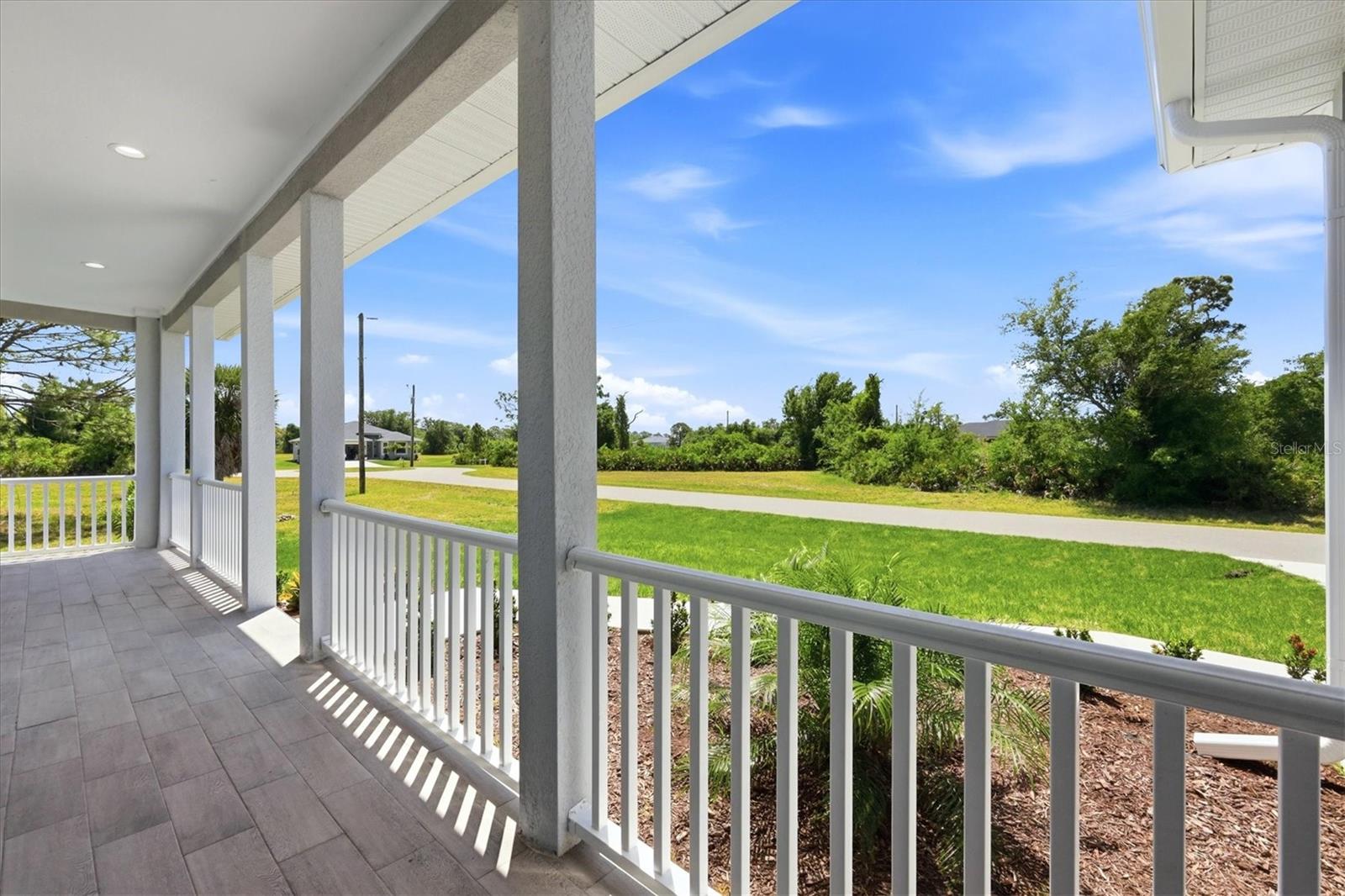 ROTONDA SANDS - Residential