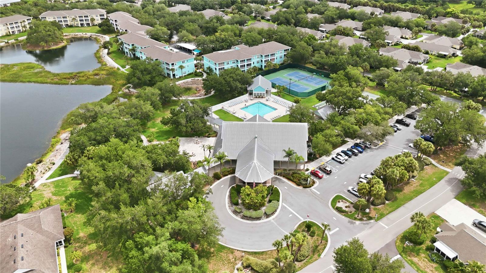 HERITAGE OAK PARK WATERS EDGE - Residential