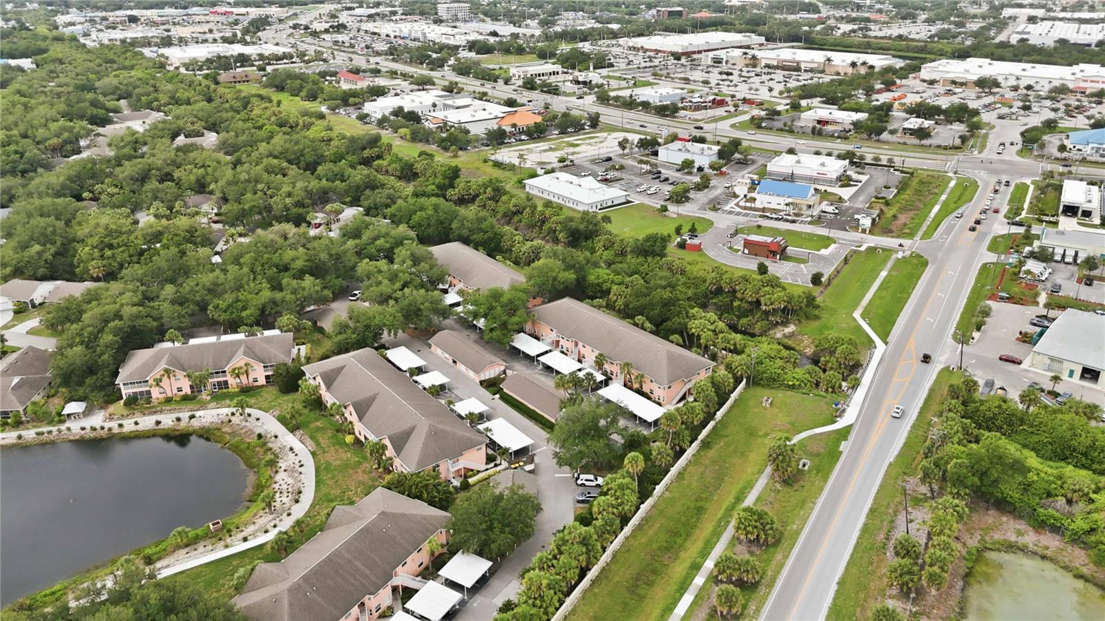 HERITAGE OAK PARK WATERS EDGE - Residential