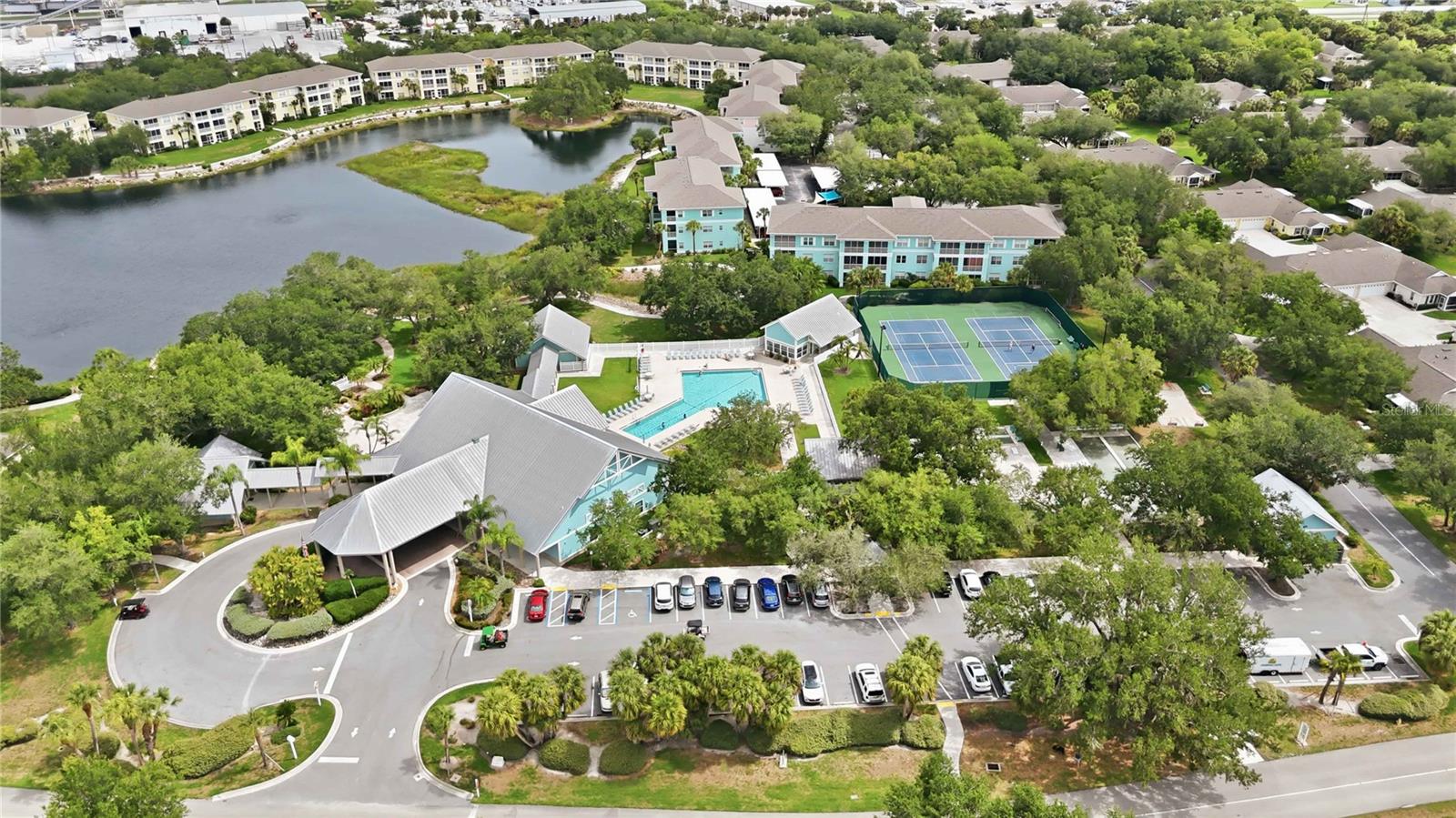 HERITAGE OAK PARK WATERS EDGE - Residential