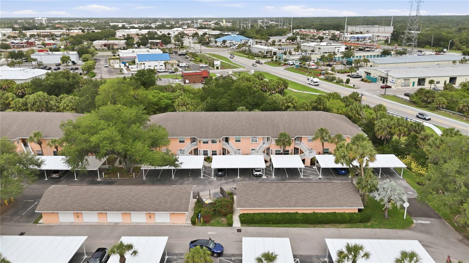 HERITAGE OAK PARK WATERS EDGE - Residential