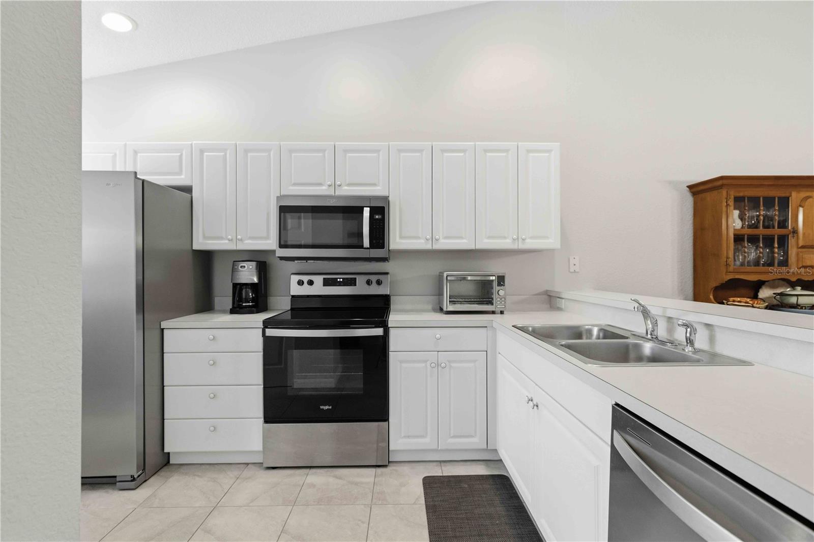 HERITAGE OAK PARK WATERS EDGE - Residential