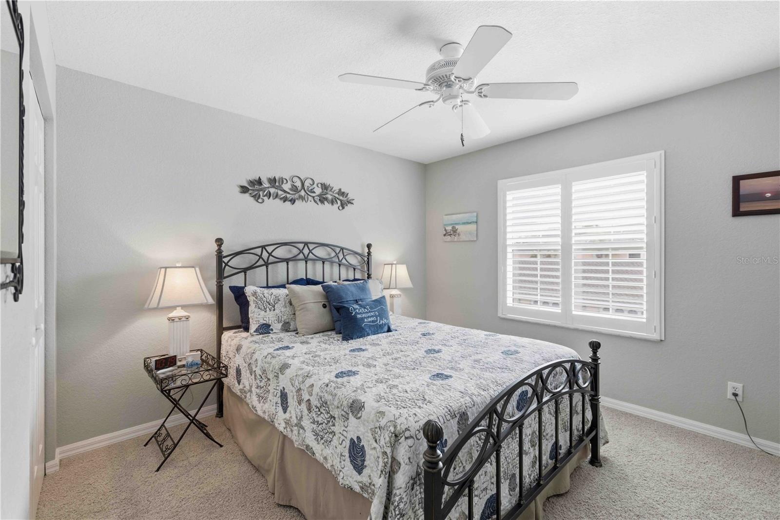 HERITAGE OAK PARK WATERS EDGE - Residential