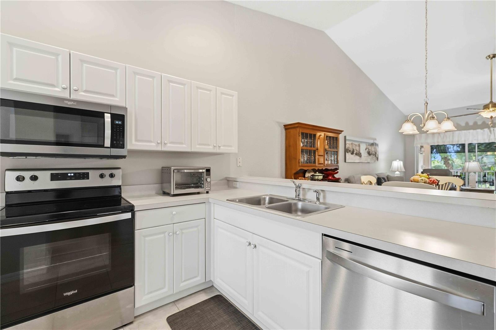 HERITAGE OAK PARK WATERS EDGE - Residential