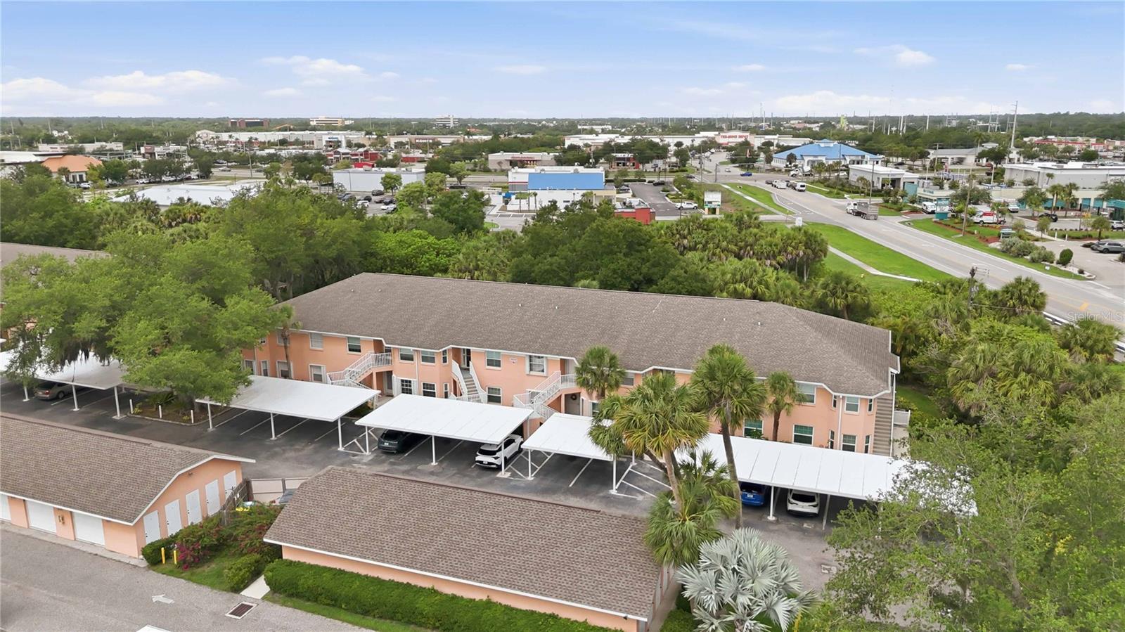 HERITAGE OAK PARK WATERS EDGE - Residential