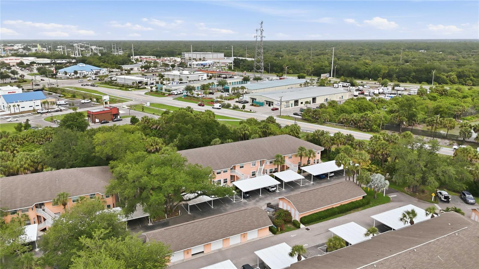 HERITAGE OAK PARK WATERS EDGE - Residential