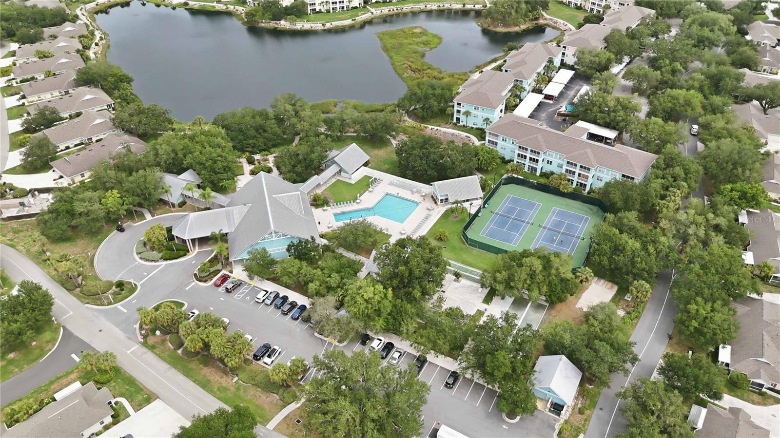 HERITAGE OAK PARK WATERS EDGE - Residential