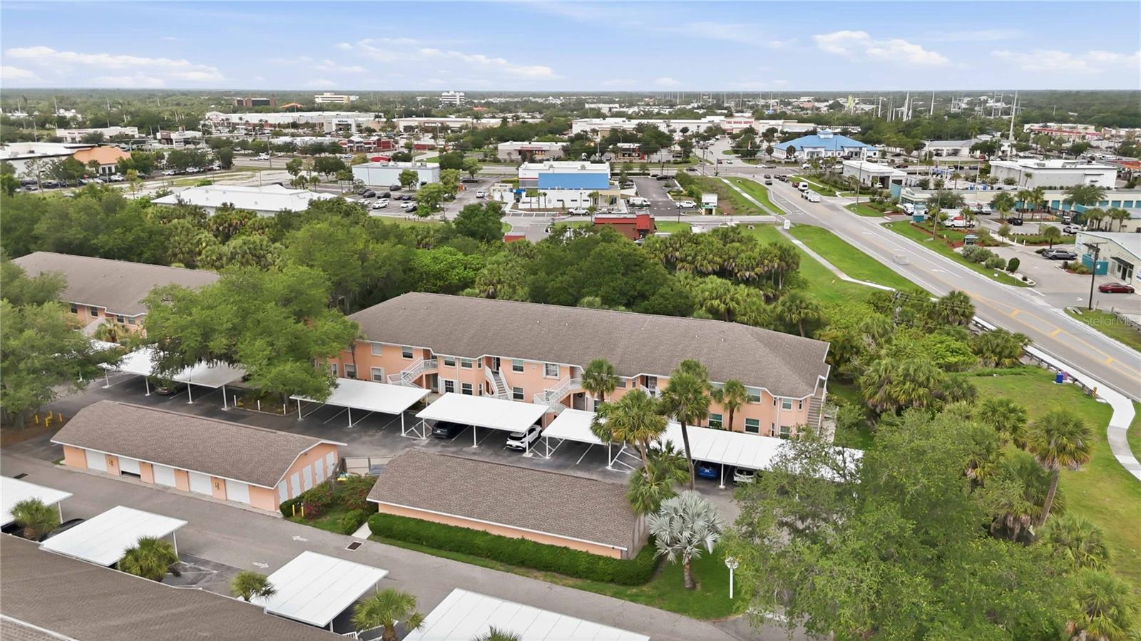 HERITAGE OAK PARK WATERS EDGE - Residential